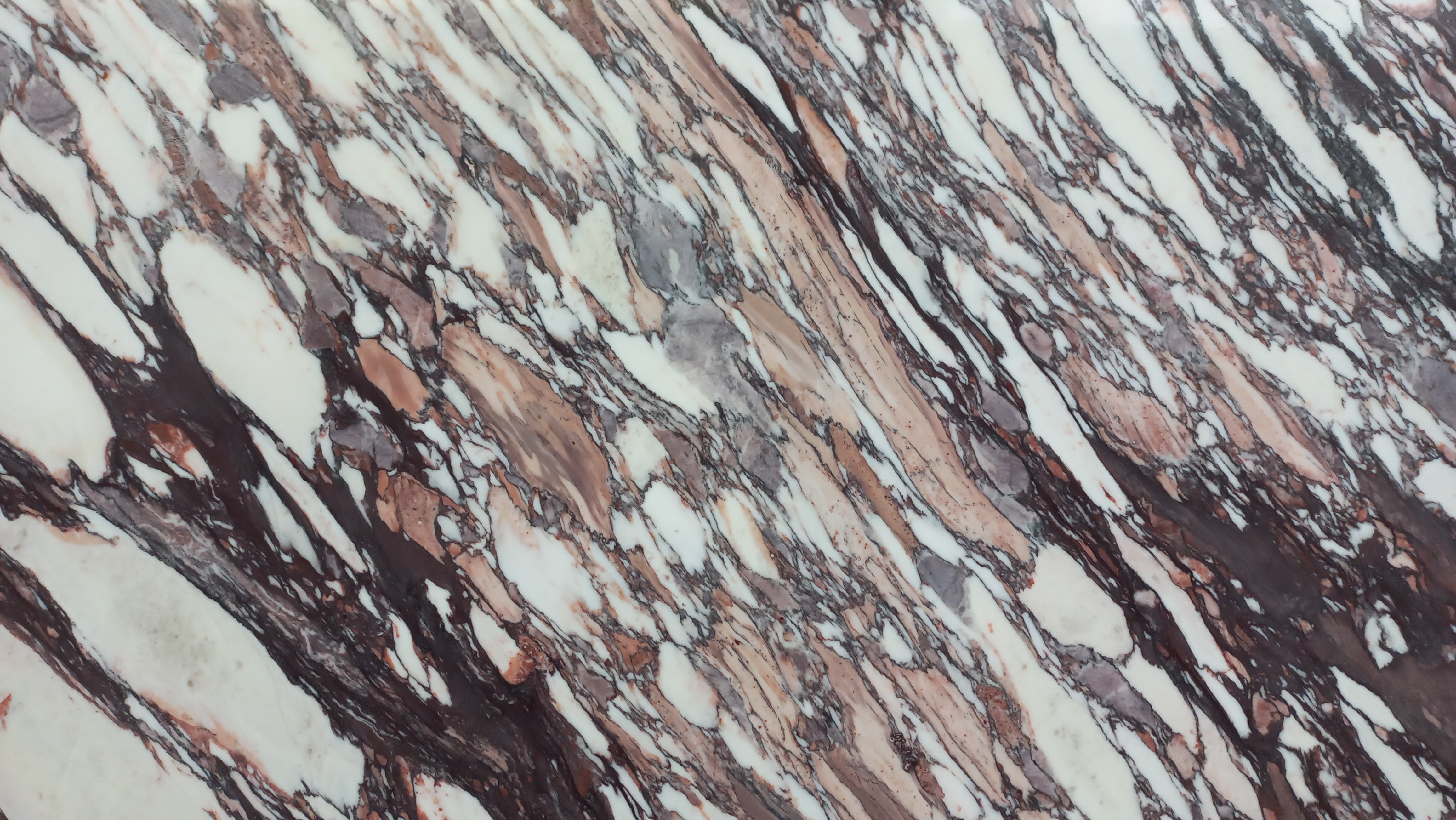 Marbre italien, hotel de lux, salle de bain de luxe,
livraison r�gion parisienne, livraison sur paris.
marbre blanc, marbre rouge
arabescato