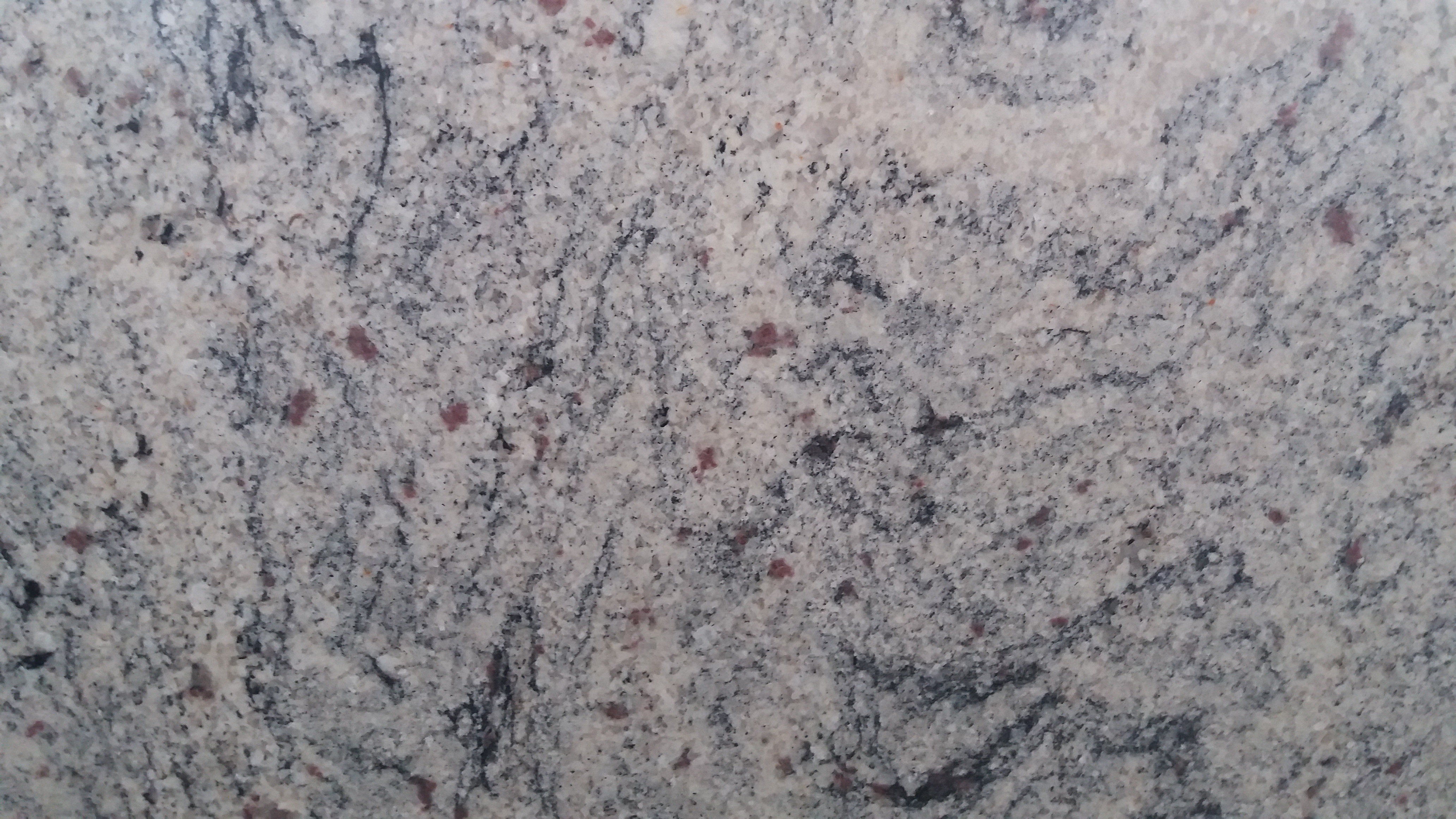 Tranche de GRANIT JUPARANA WHITE POLI finition Poli
