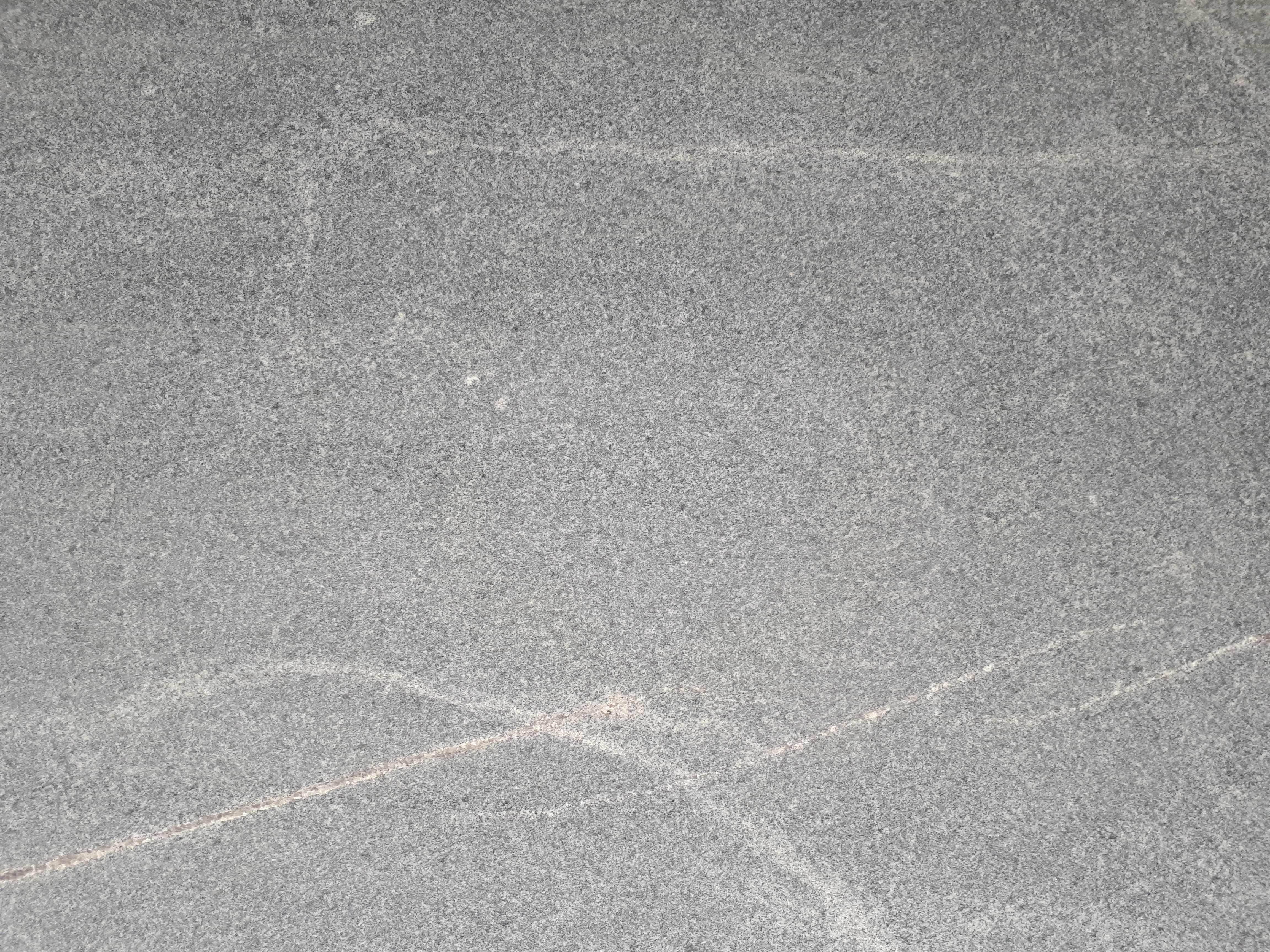 Tranche de GRANIT SILVER GREY CUIR finition Cuir