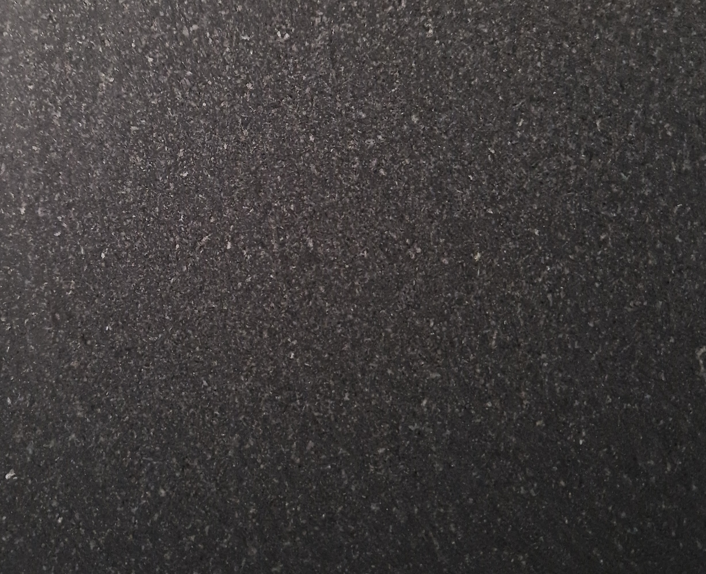 Tranche de GRANIT COAL BLACK POLI finition Poli