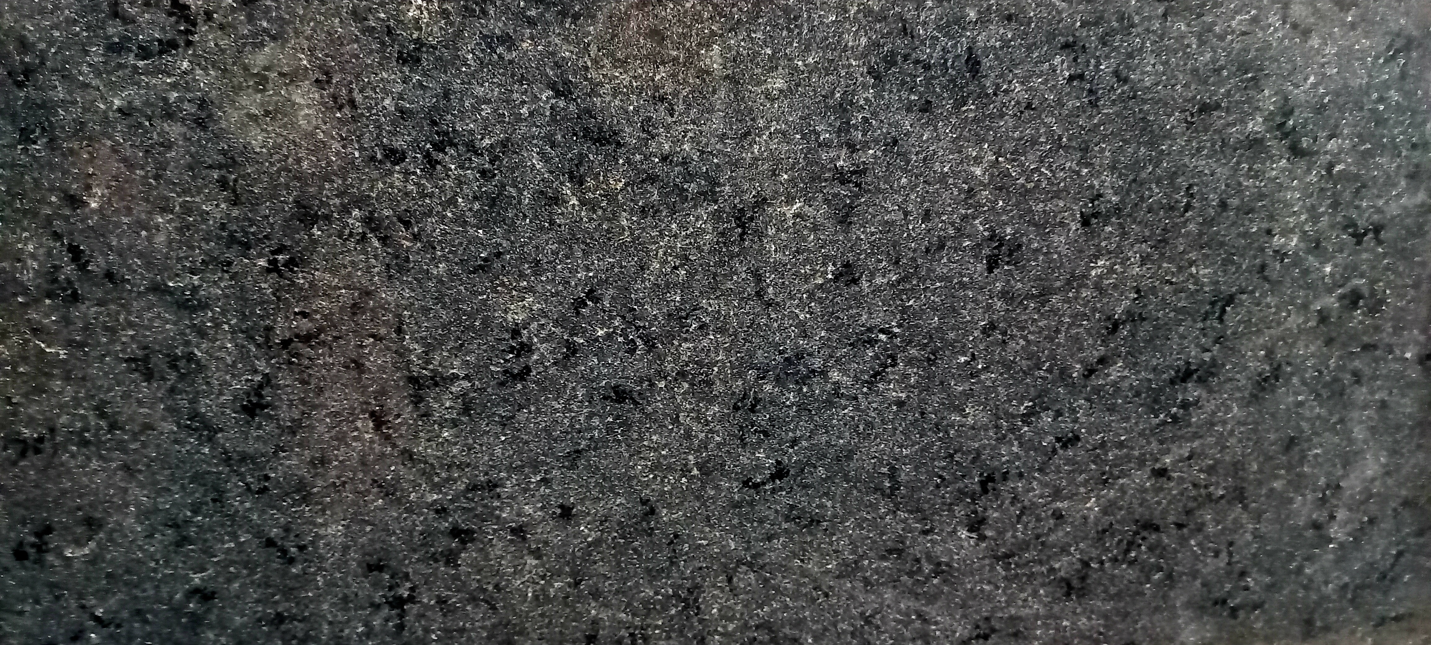 Tranche de GRANIT SPICE BLACK POLI finition Poli