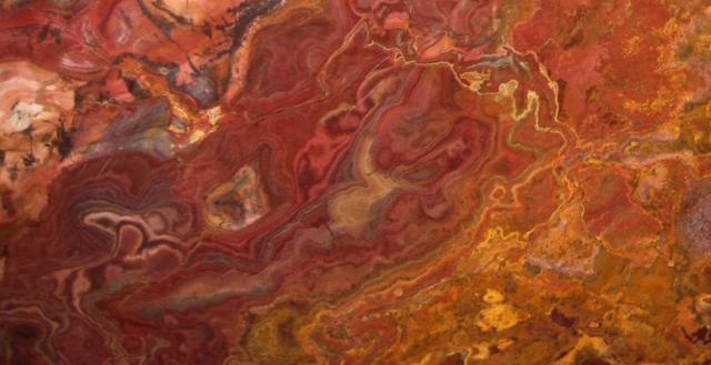 Tranche de SEMI- PRECIEUX ONYX RED POLI finition Poli
