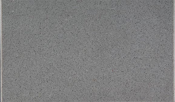 Tranche de COMPOSITE QUARTZ TECHNISTONE GOBI GREY SLATE finition superantico ( flammé brossé)