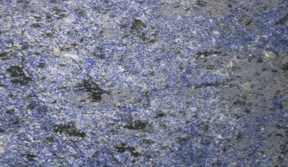 Tranche de GRANIT AZUL BAHIA POLI finition Poli