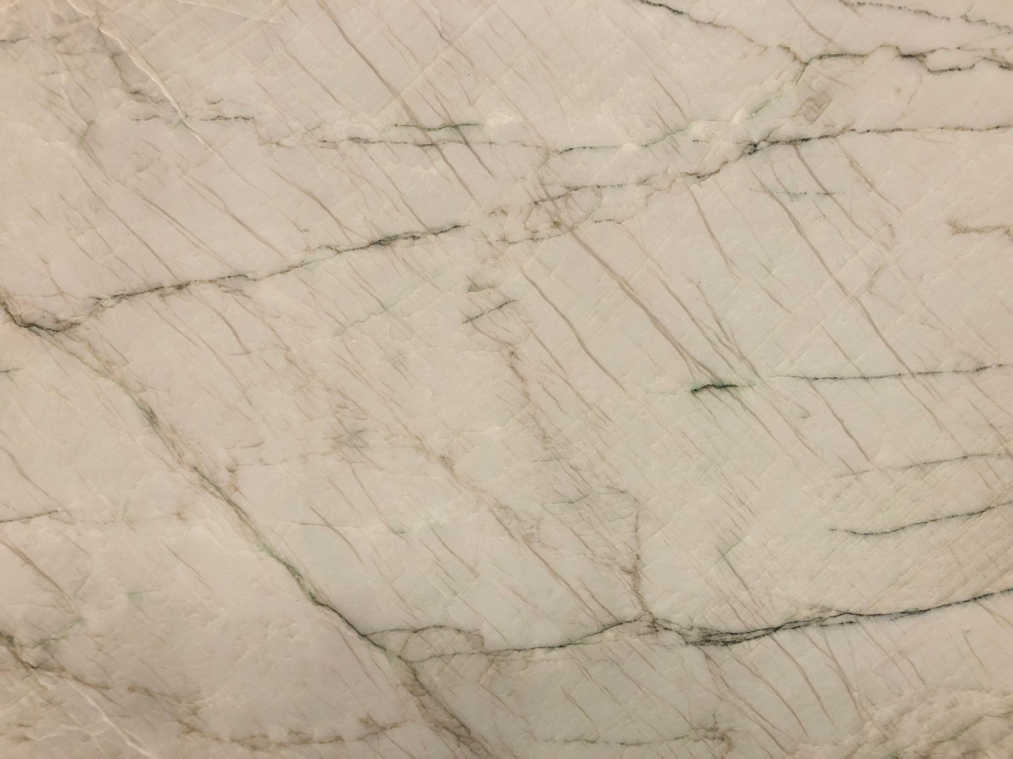 Tranche de QUARTZITE TAHITI POLI finition Poli