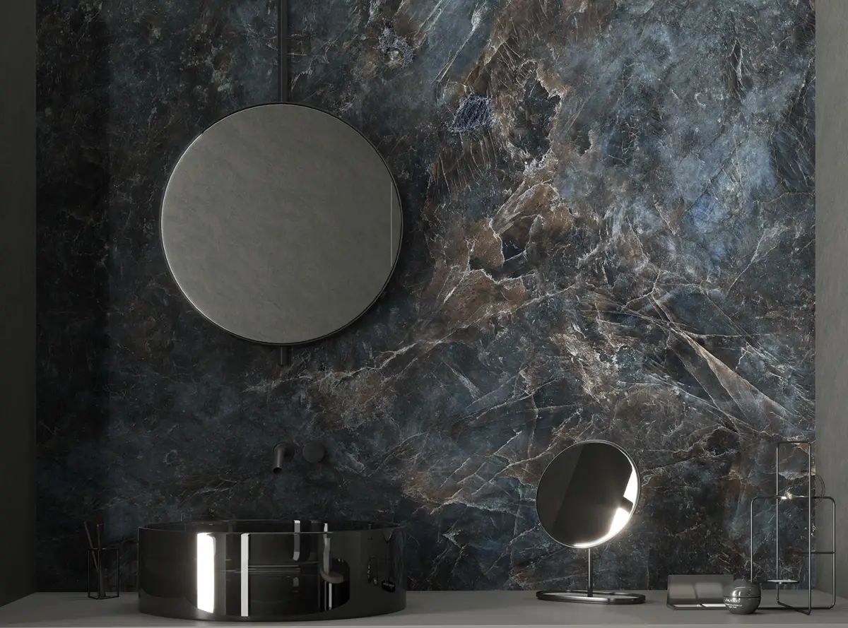 ZOOM sur ASCALE LABRADORITE VELVET